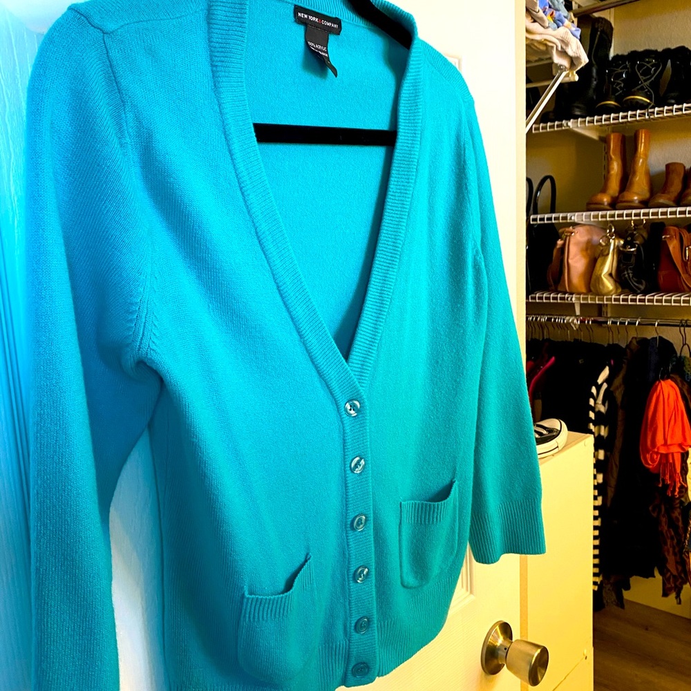 New York and Co. Cropped Cardigan